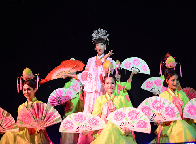 蒂芬妮人(ren)妖秀 蒂芬妮人(ren)妖秀